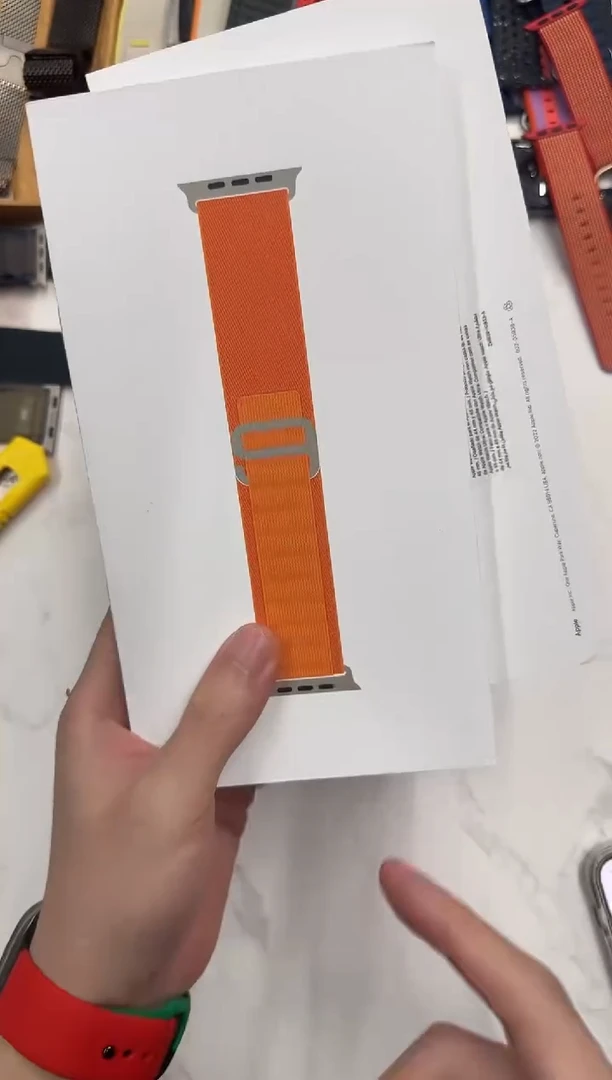 未拆封高山橙色 s码