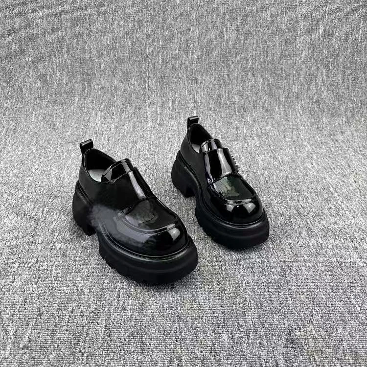 【柏卉服饰】乐福鞋