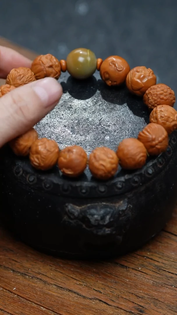 【闪购商品】橄榄核手串/手链橄榄核随机发