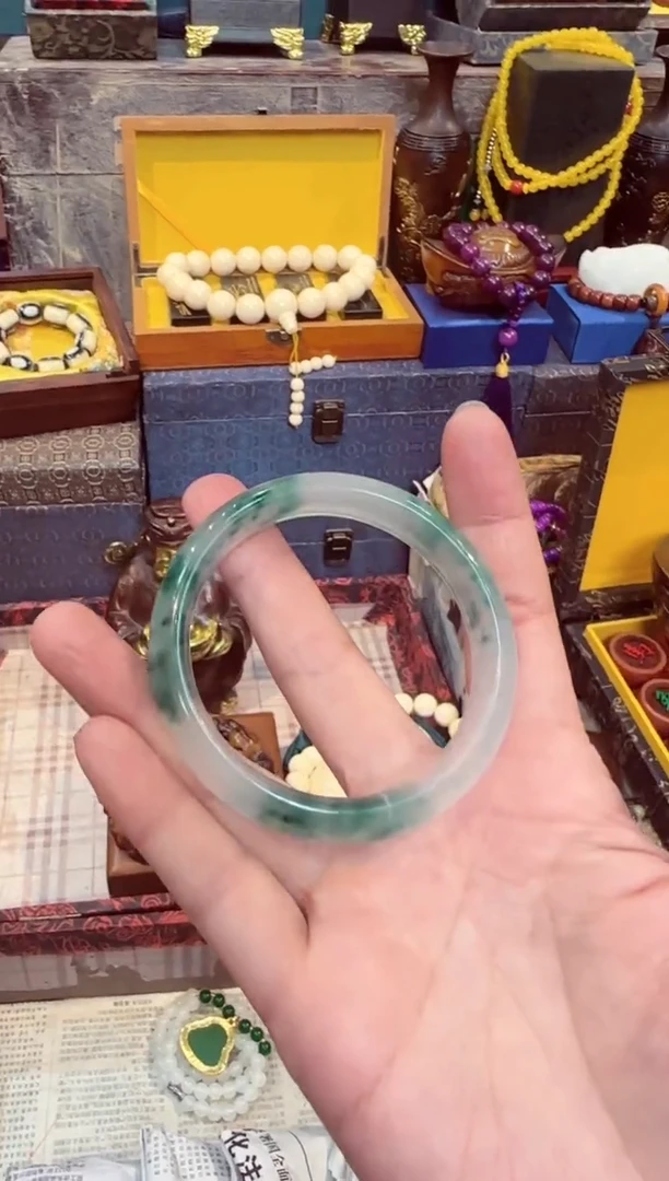 【闪购商品】翡翠手镯未镶嵌