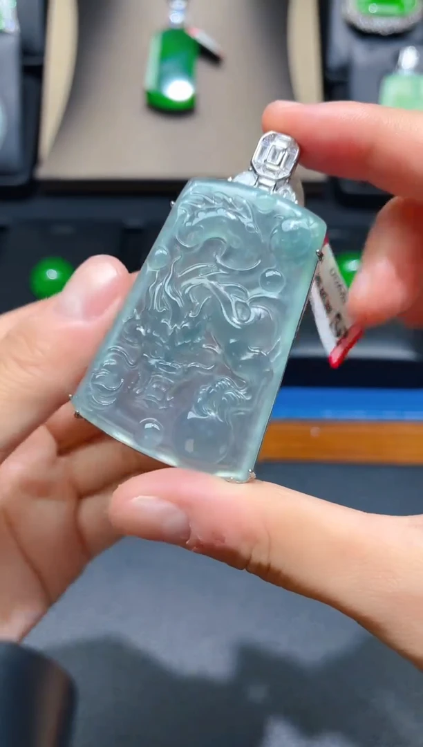 未镶嵌挂件翡翠Q8天然A货翡翠