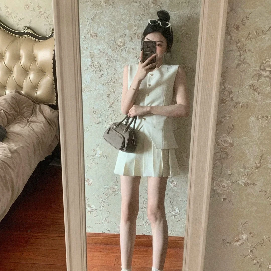 小香风西装马甲女夏季设计感小众无袖背心上衣百褶半身短裙两件套