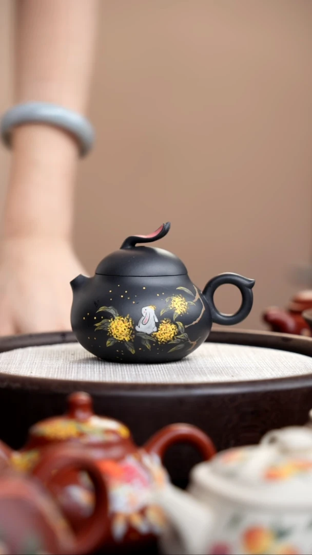 茶壶紫砂云雾天青玉兔壶泥绘月桂兔009