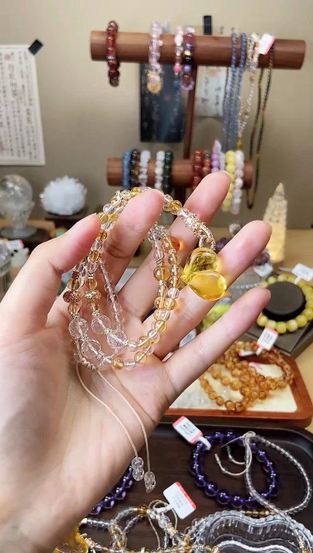 【闪购商品】未镶嵌金珀项链金珀桃心浅色