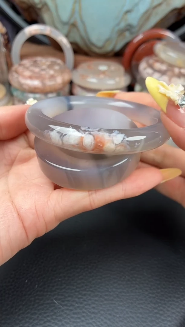 未镶嵌手镯（圆镯）石英质玉55.9圈口