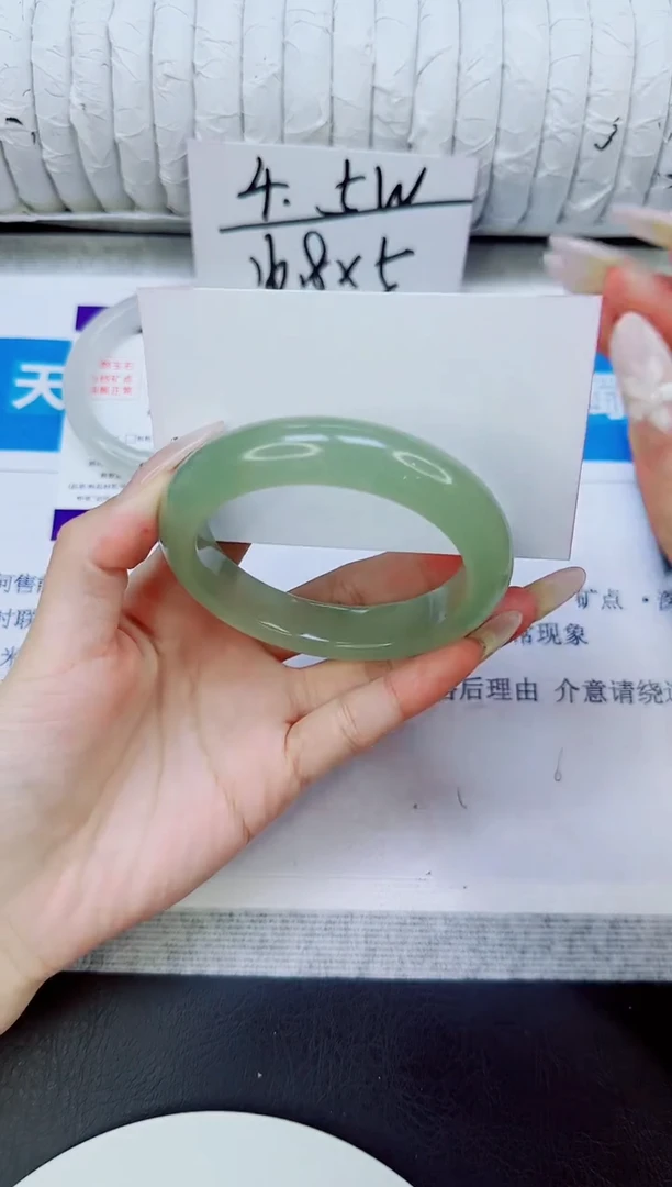 未镶嵌手镯石英质玉202/62.2