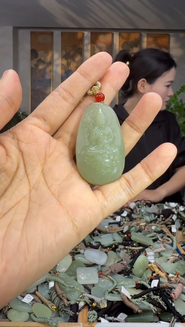 未镶嵌和田玉挂件拍一发一