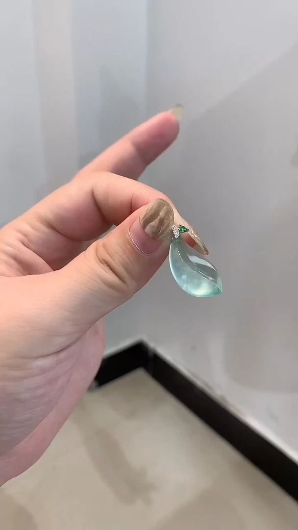 未镶嵌蛇纹石玉颈饰随形不带链子