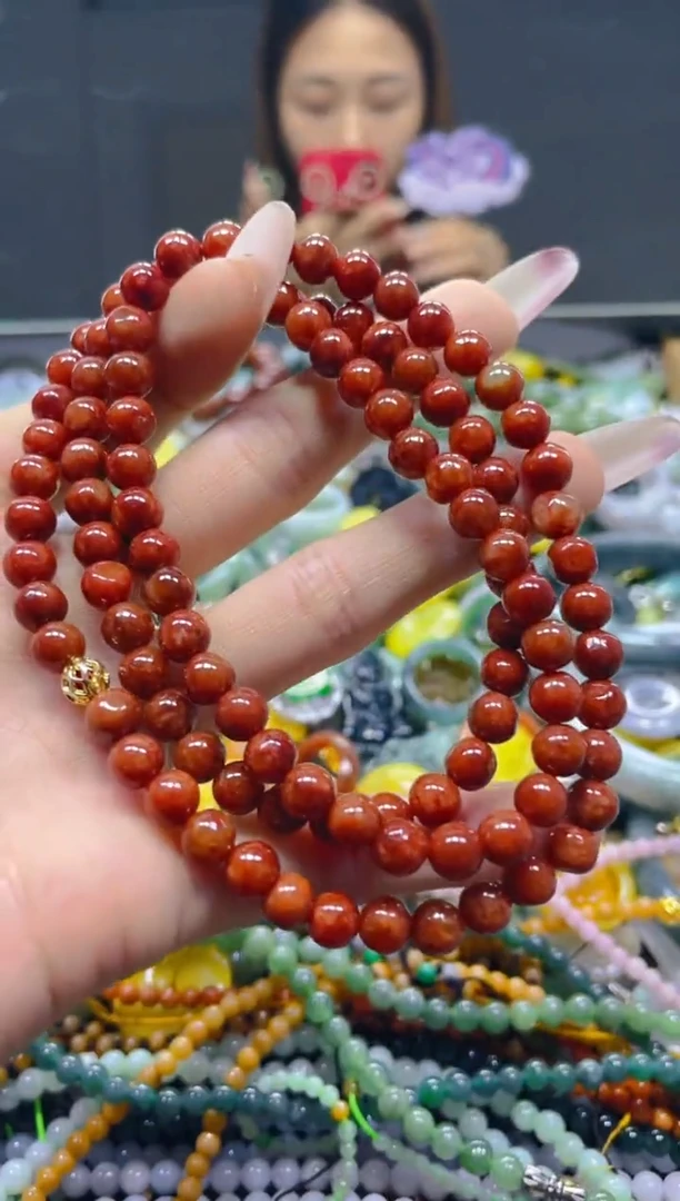 颈饰未镶嵌翡翠6MM/Q/翡翠A货，一件也是批发价