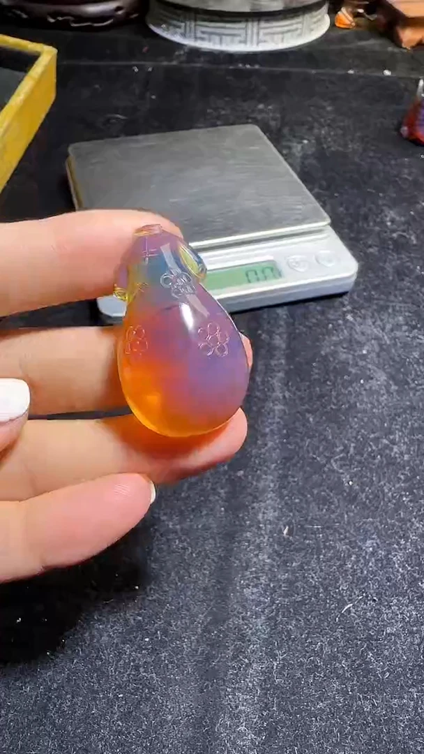 琥珀颈饰未镶嵌46