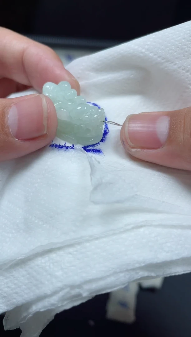 翡翠未镶嵌颈饰187