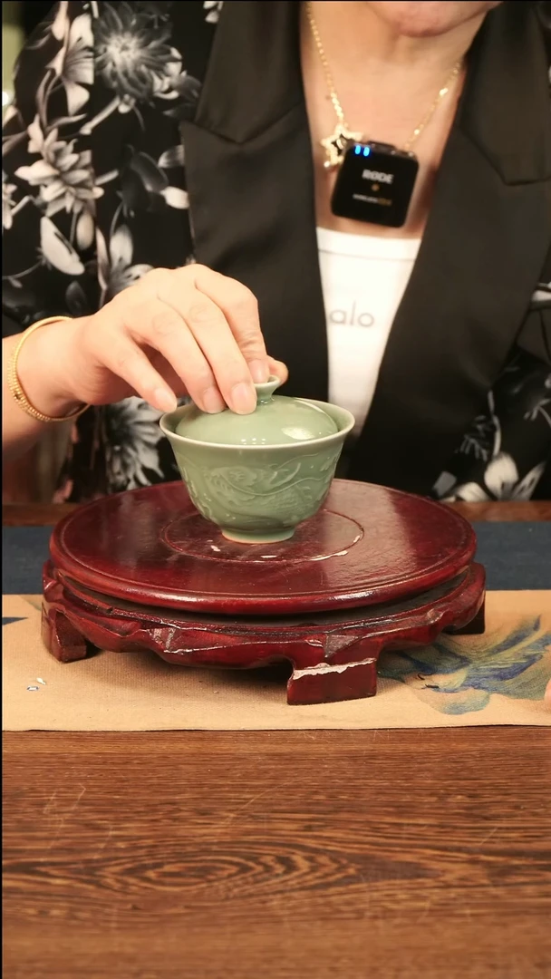 梅青 二才盖碗（鱼