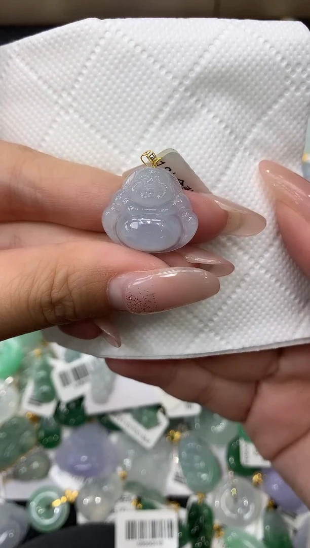 颈饰18K金镶嵌翡翠1111111111