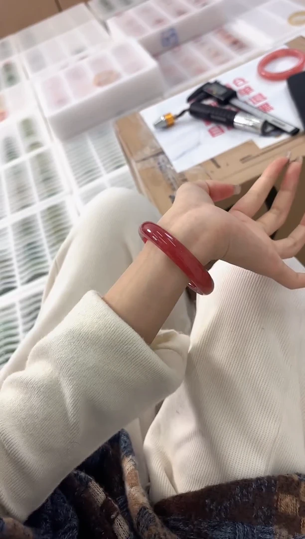 未镶嵌手镯石英质玉57-54HO