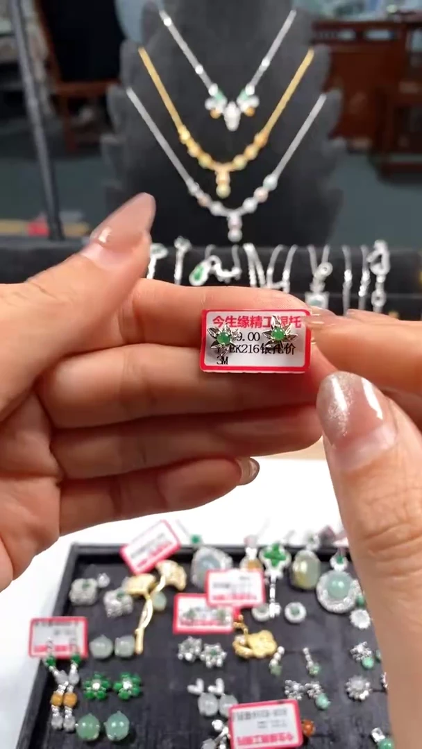 银S925镶嵌翡翠耳饰51