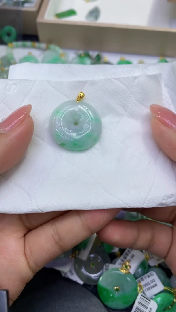 颈饰未镶嵌翡翠天然缅甸A货翡翠