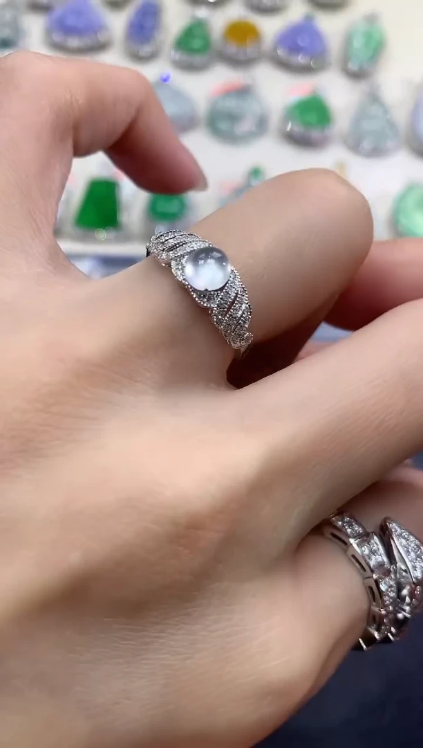 【闪购商品】翡翠戒指18K金镶嵌a24