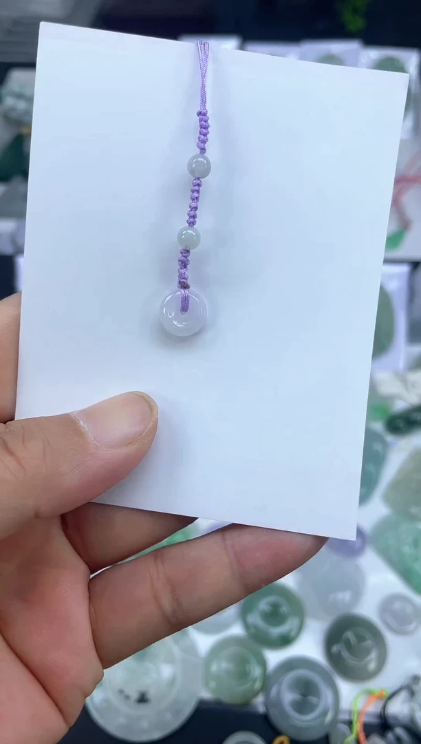 翡翠未镶嵌颈饰扣