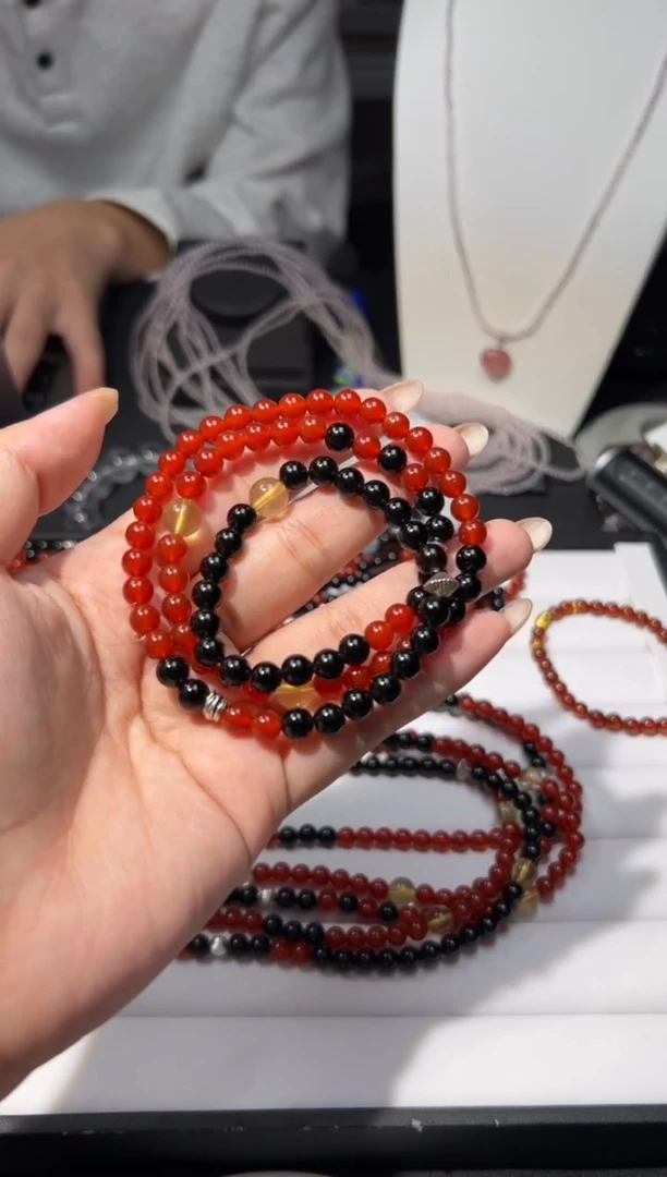 未镶嵌手链玛瑙/玉髓黑曜石红玛瑙三圈手串