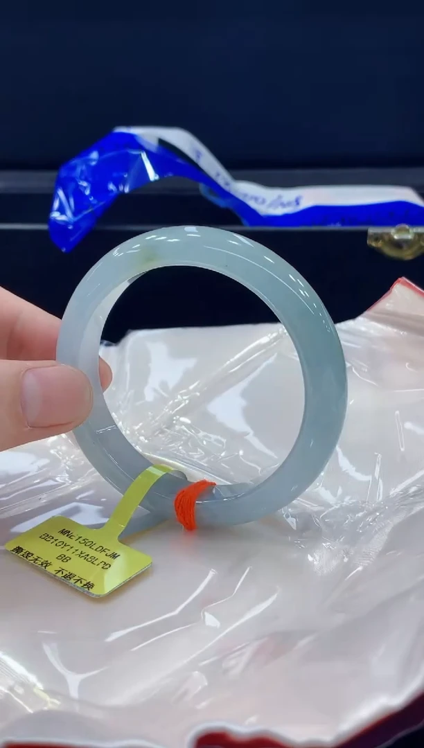 未镶嵌手镯翡翠翡翠手镯