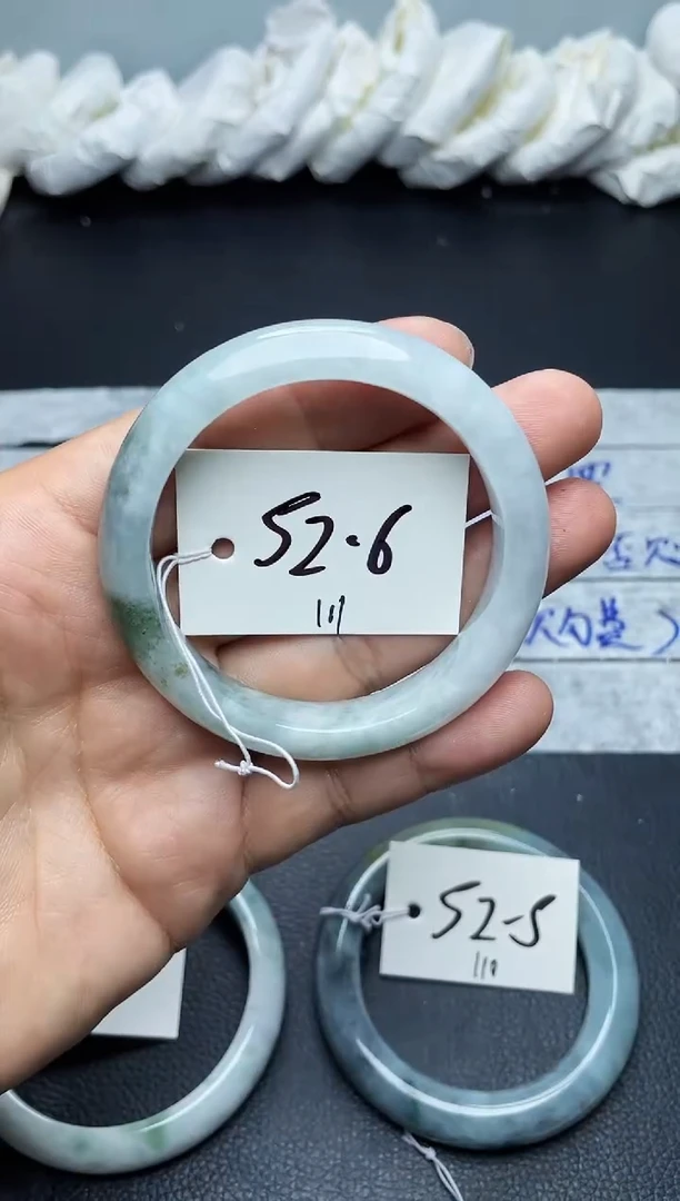 未镶嵌手镯翡翠111