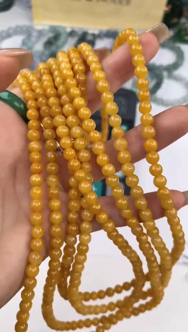 翡翠未镶嵌颈饰40107