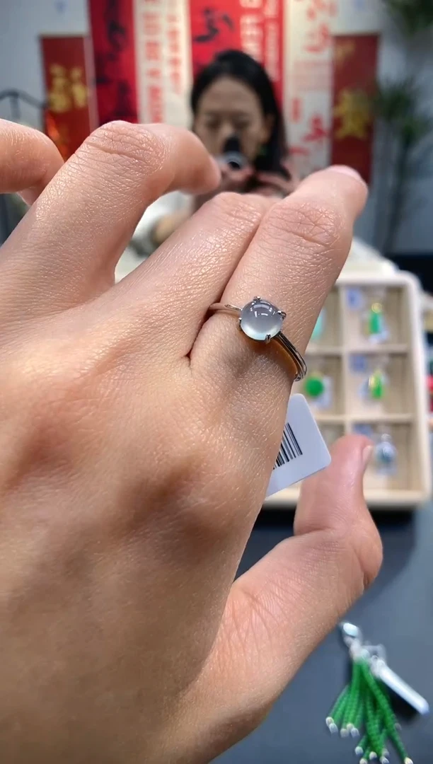 【闪购商品】翡翠吊坠(不含链)银S925镶嵌蛋面戒指