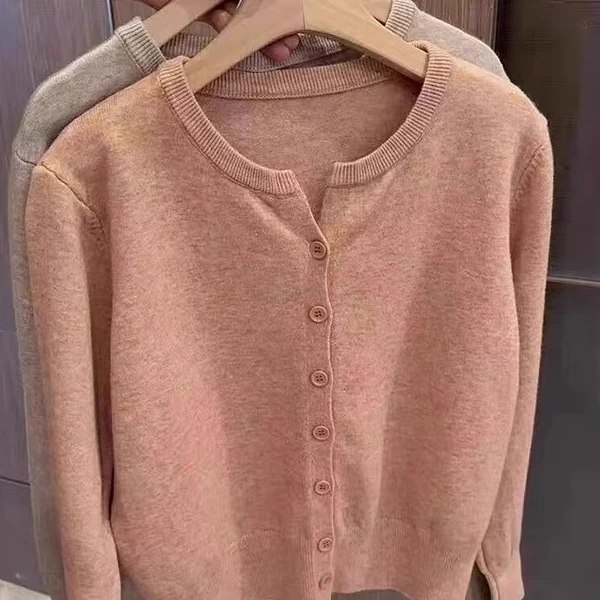 粉色针织开衫女春秋薄款宽松单排扣氛围感穿搭软糯圆领毛衣上衣