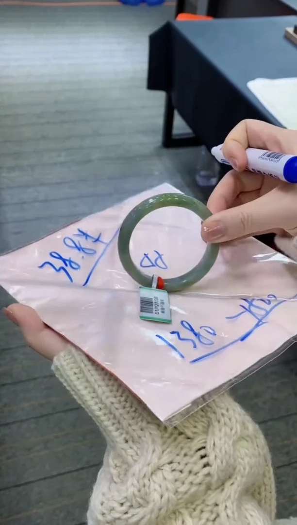 【闪购商品】翡翠手镯未镶嵌111111111111