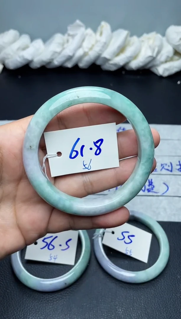 未镶嵌手镯翡翠56