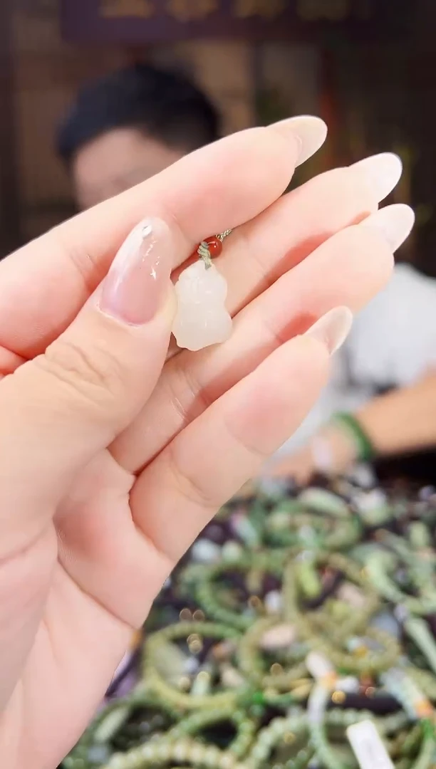 颈饰未镶嵌和田玉多样性发货拍一发一