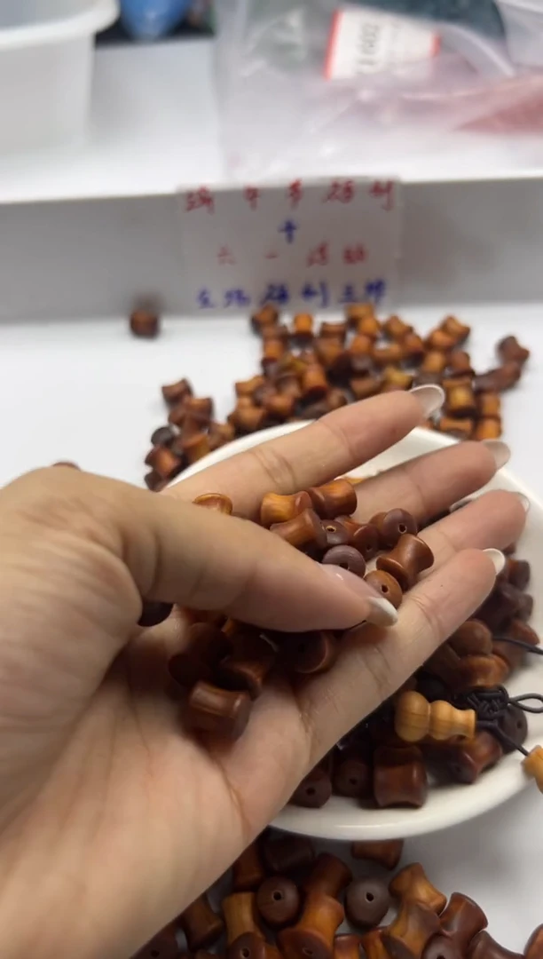 檀香木散珠w2276崖柏竹节9*6mm*20颗
