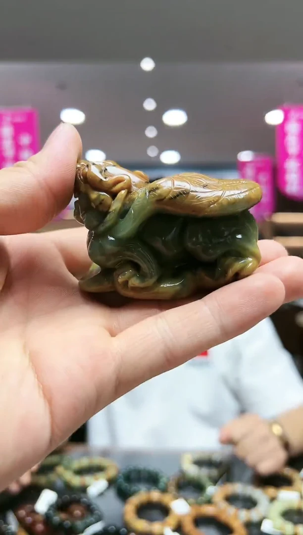 未镶嵌和田玉把件多样性发货其中发一