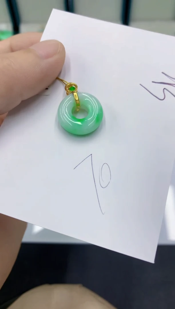 颈饰未镶嵌翡翠翡翠