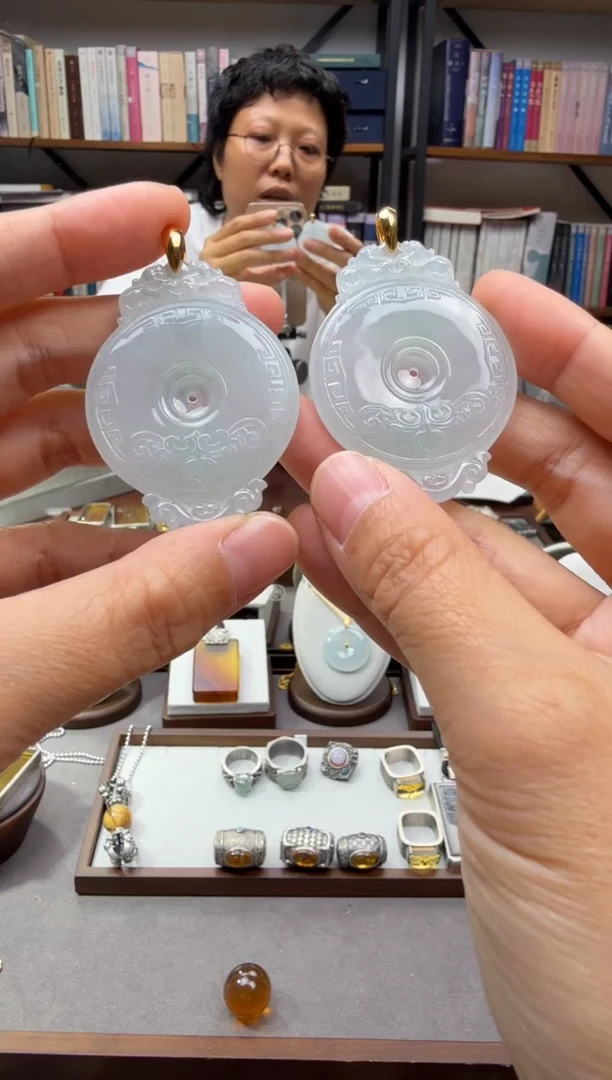 颈饰未镶嵌翡翠l****y仿古吊坠一对