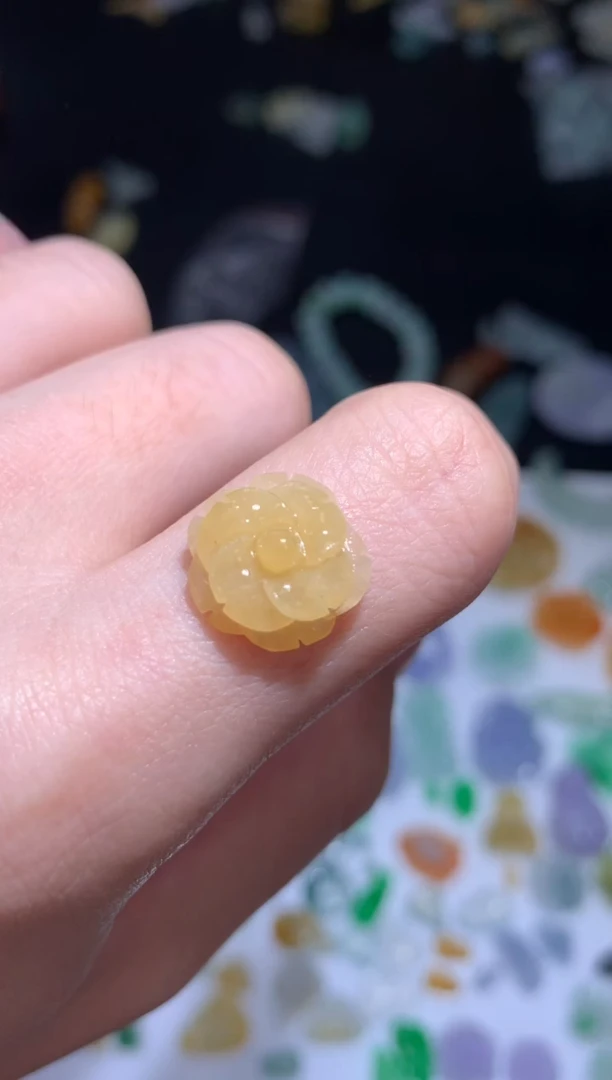 未镶嵌定制翡翠花花