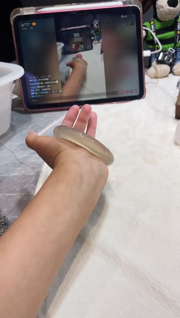 玛瑙/玉髓手镯未镶嵌58.6鉴赏期48小时