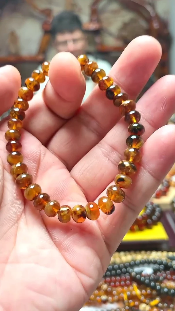 未镶嵌琥珀手链抚顺琥珀7