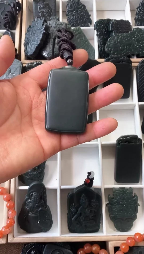 【闪购商品】和田玉吊坠(不含链)未镶嵌无事牌