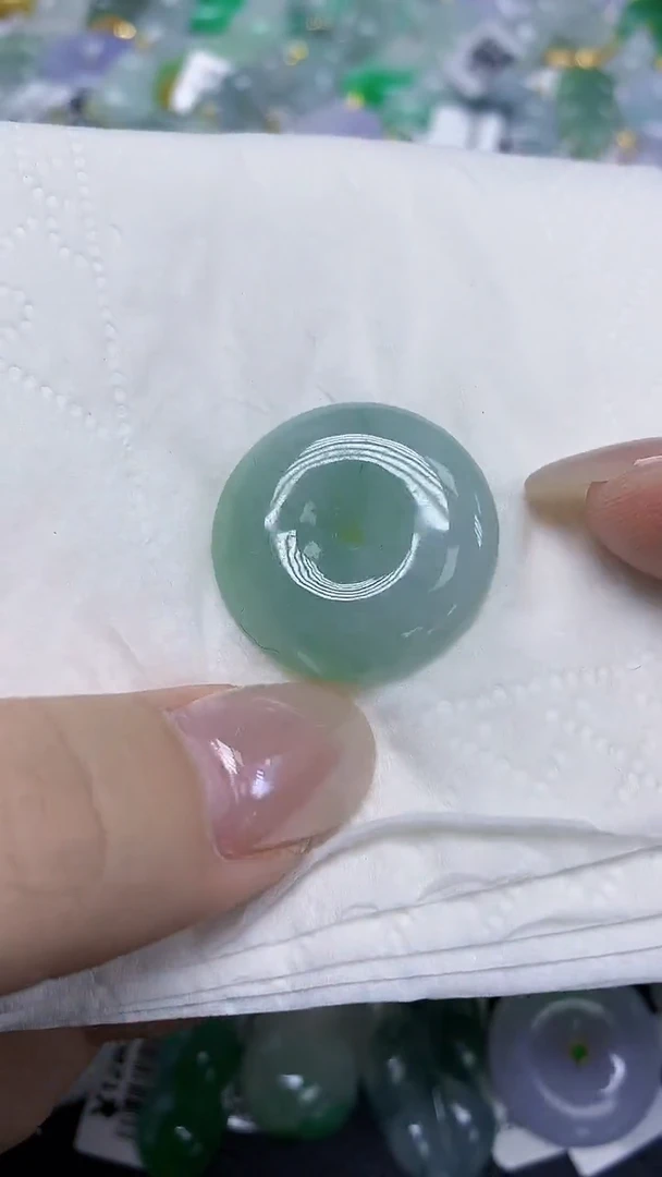 翡翠未镶嵌颈饰天然缅甸翡翠A货