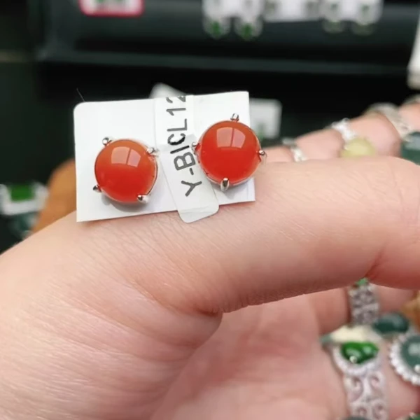 鑫辰珠宝南红耳饰