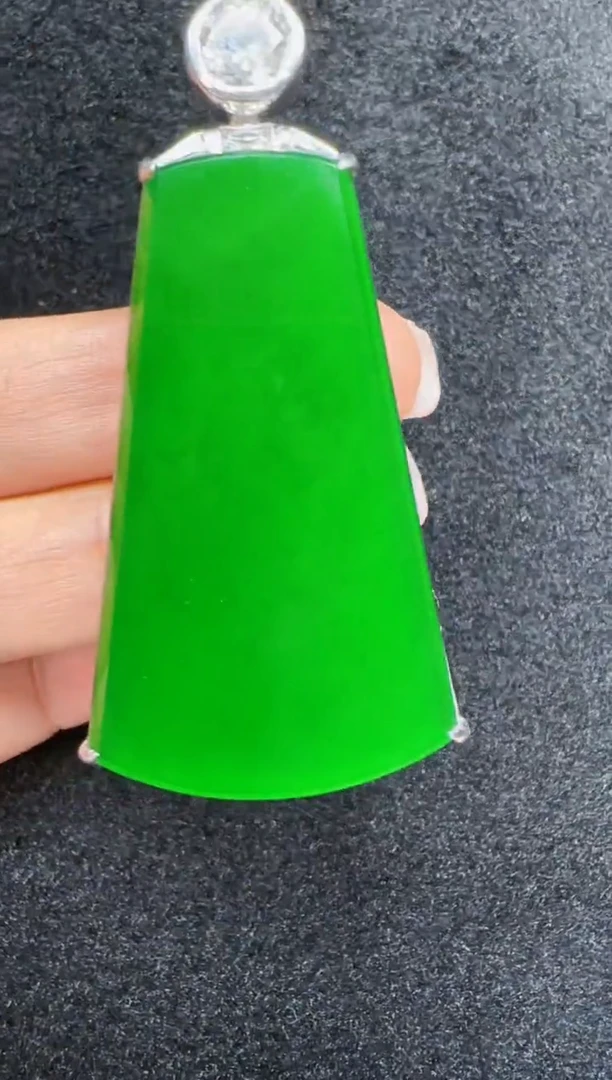 未镶嵌定制翡翠翡翠吊坠197