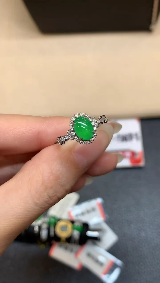 18K金镶嵌戒指翡翠13【无鉴赏期】蛋面【无服务费