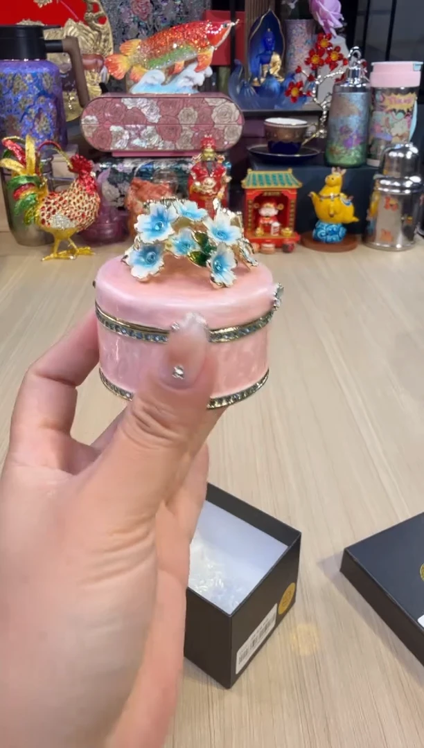 11粉色圆形樱花盒