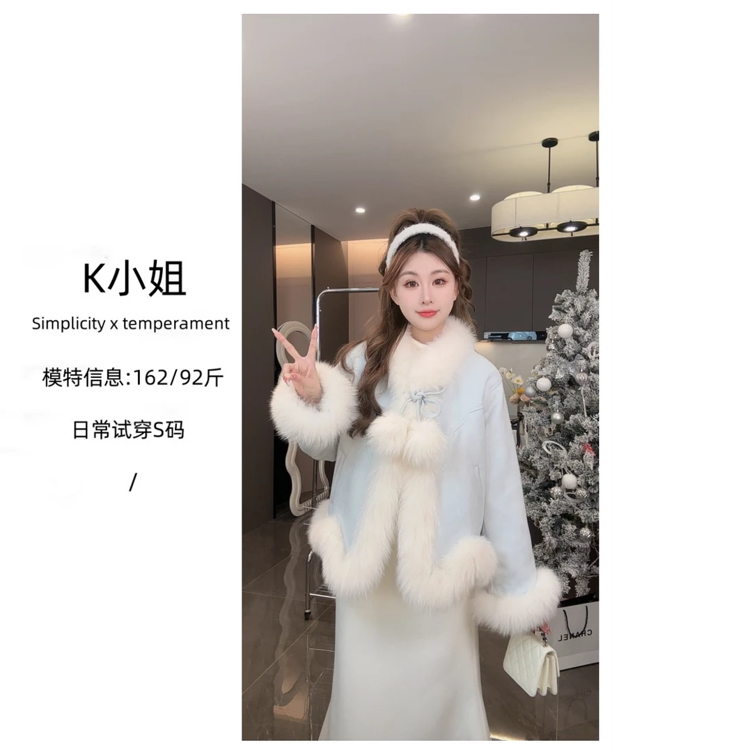 【暮光之城】冬季新款时尚气质轻奢狐狸毛羽绒外套预D4WT9631A