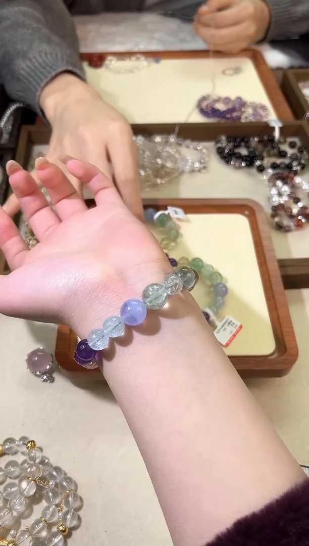 【闪购商品】水晶手链未镶嵌多宝默认微瑕多样性发货