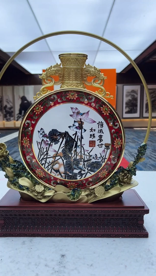 【闪购商品】摆件《荷风盛世》崔先生 丨刘先生 抱月瓶