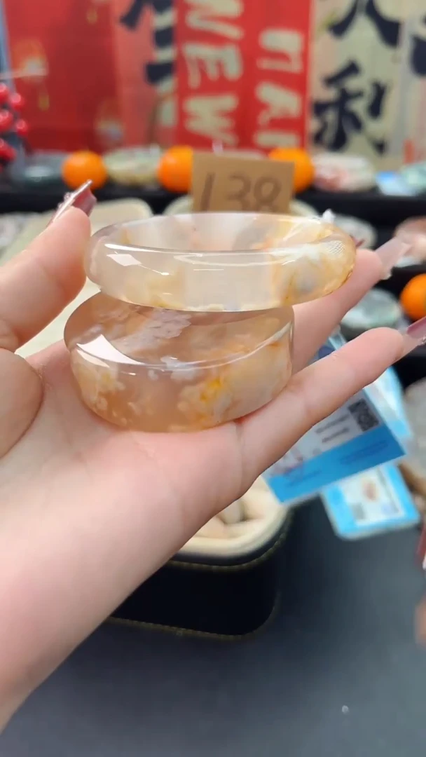 【闪购商品】石英质玉手镯未镶嵌赠送镯心（54圈口）