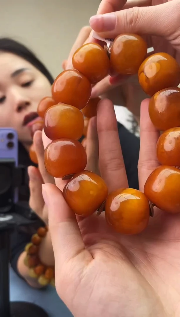 琥珀未镶嵌珠宝奇石T0118假一罚十，多样性发一件