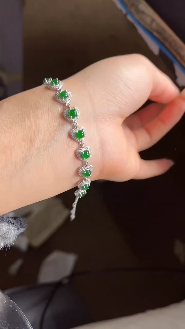 【闪购商品】翡翠手链未镶嵌100639657